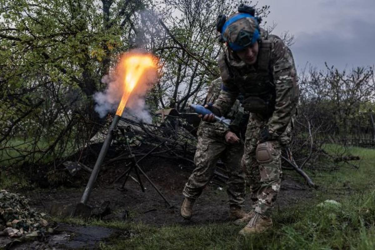 Неймовірний порятунок під Кремінною: на відео показали, як бойовий медик збиває дрон під час евакуації Неймовірний порятунок під Кремінною: на відео показали, як бойовий медик збиває дрон під час евакуації