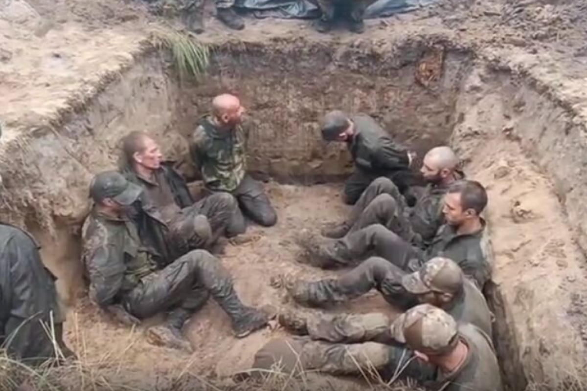 ВСУ сорвали джекпот в обменный фонд: в сети показали, как под Кременной россияне сдавались в плен ВСУ сорвали джекпот в обменный фонд: в сети показали, как под Кременной россияне сдавались в плен