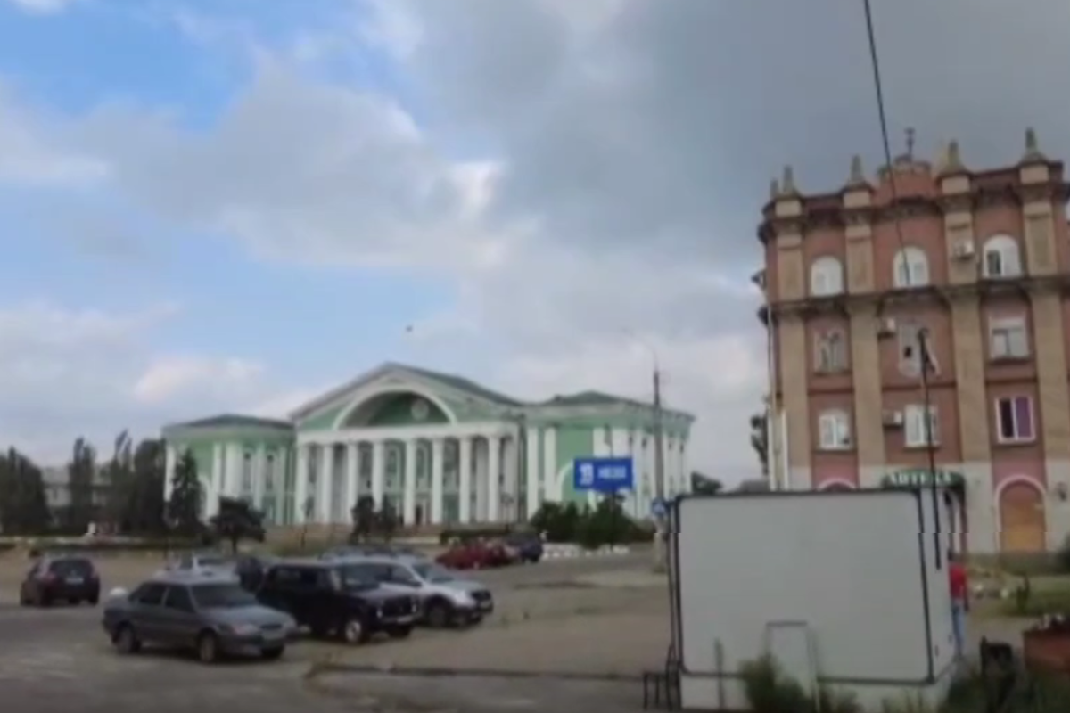 "Нічого нового - руїни та хліб": У мережі показали свіжі фото з окупованого Сєвєродонецька "Нічого нового - руїни та хліб": У мережі показали свіжі фото з окупованого Сєвєродонецька