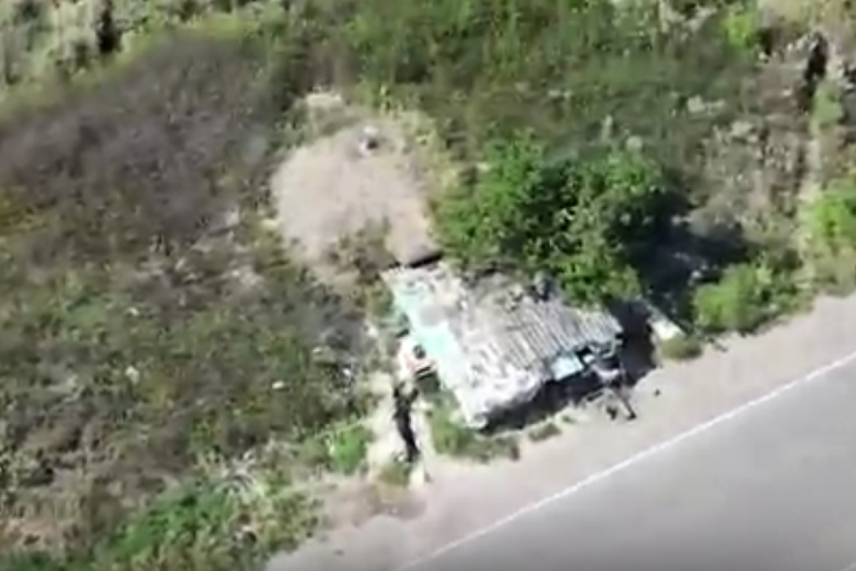 "Будки вже немає": Військові ЗСУ показали знищення ворожих бліндажів поблизу Лисичанського НПЗ - відео
