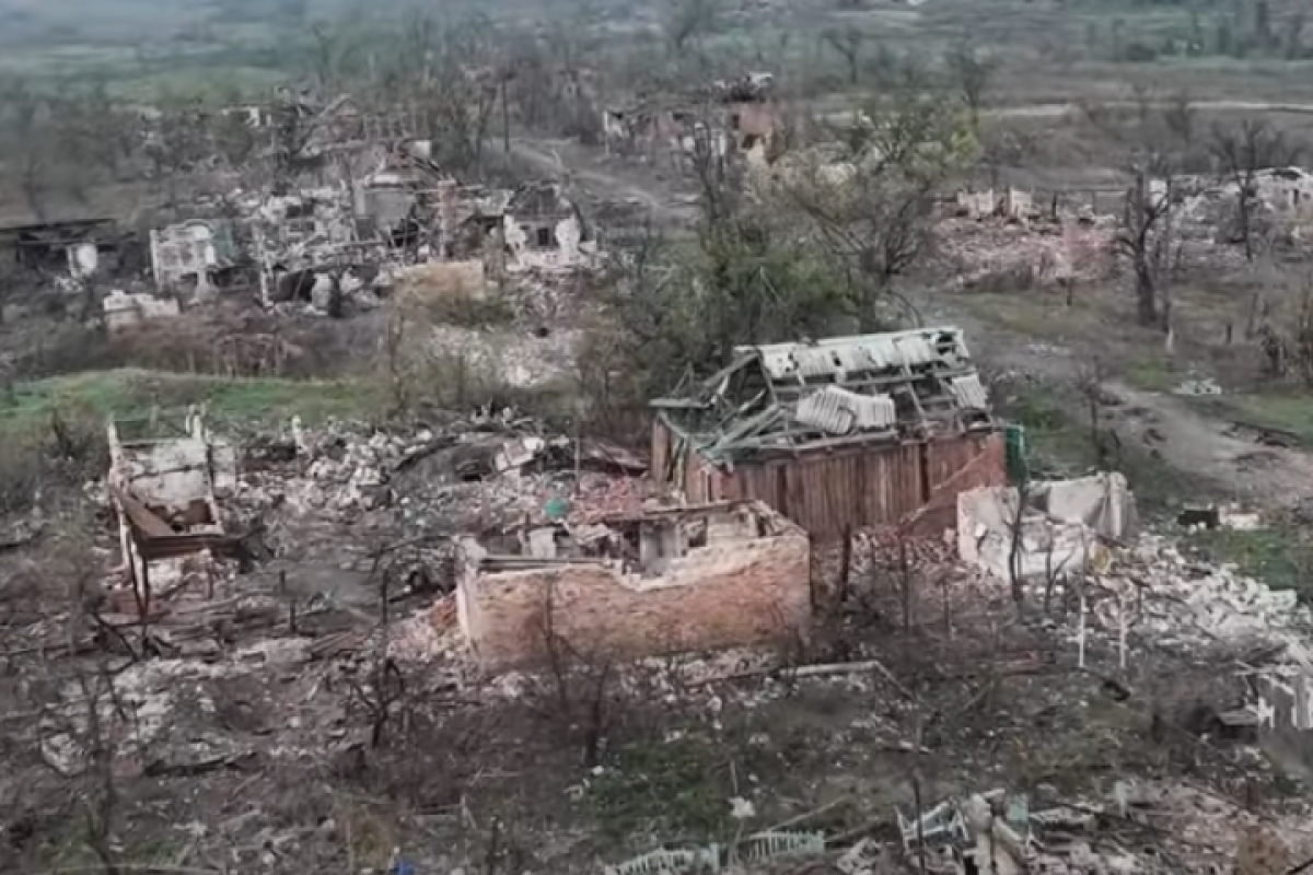 Суцільні руїни та мертва земля: ВСУ показали, як зараз виглядає звільнена Кліщіївка під Бахмутом - відео