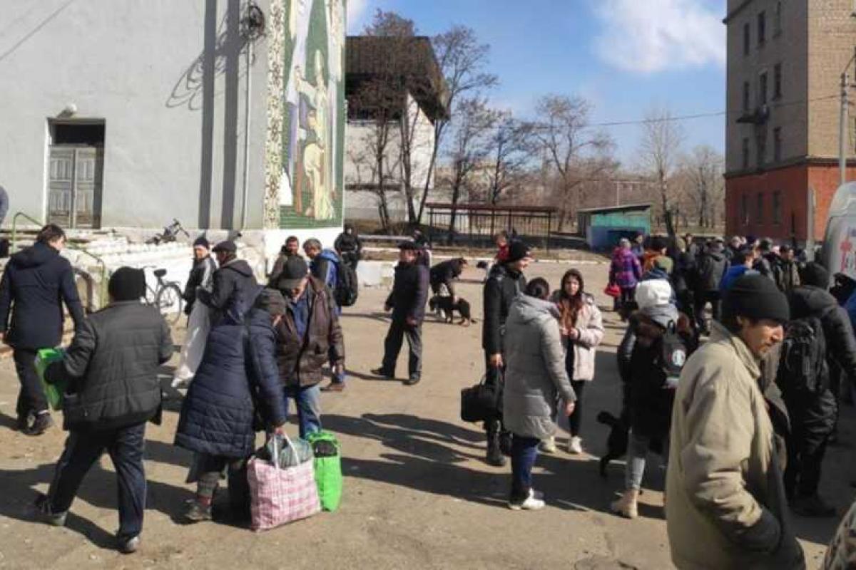Росіяни перестали привозити "гуманітарку" жителям Рубіжного, - ОВА Росіяни перестали привозити "гуманітарку" жителям Рубіжного, - ОВА