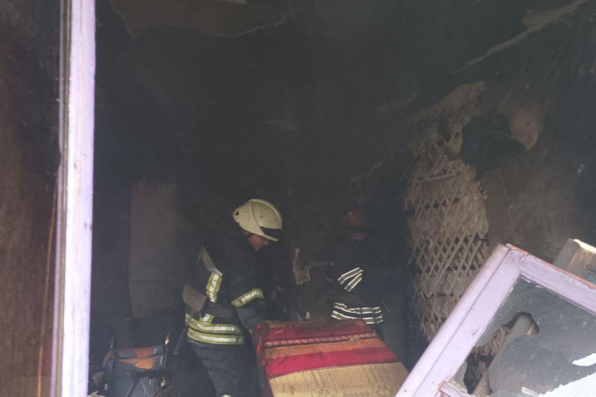 В окупованому Привіллі сталася пожежа: загинув чоловік - фото В окупованому Привіллі сталася пожежа: загинув чоловік - фото