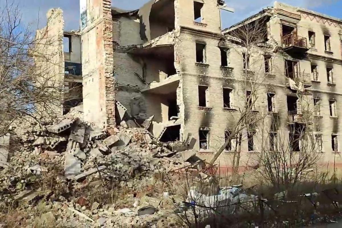 "Никто ничего не делает": Очевидцы рассказали, как проходит "восстановление" Северодонецка "Никто ничего не делает": Очевидцы рассказали, как проходит "восстановление" Северодонецка