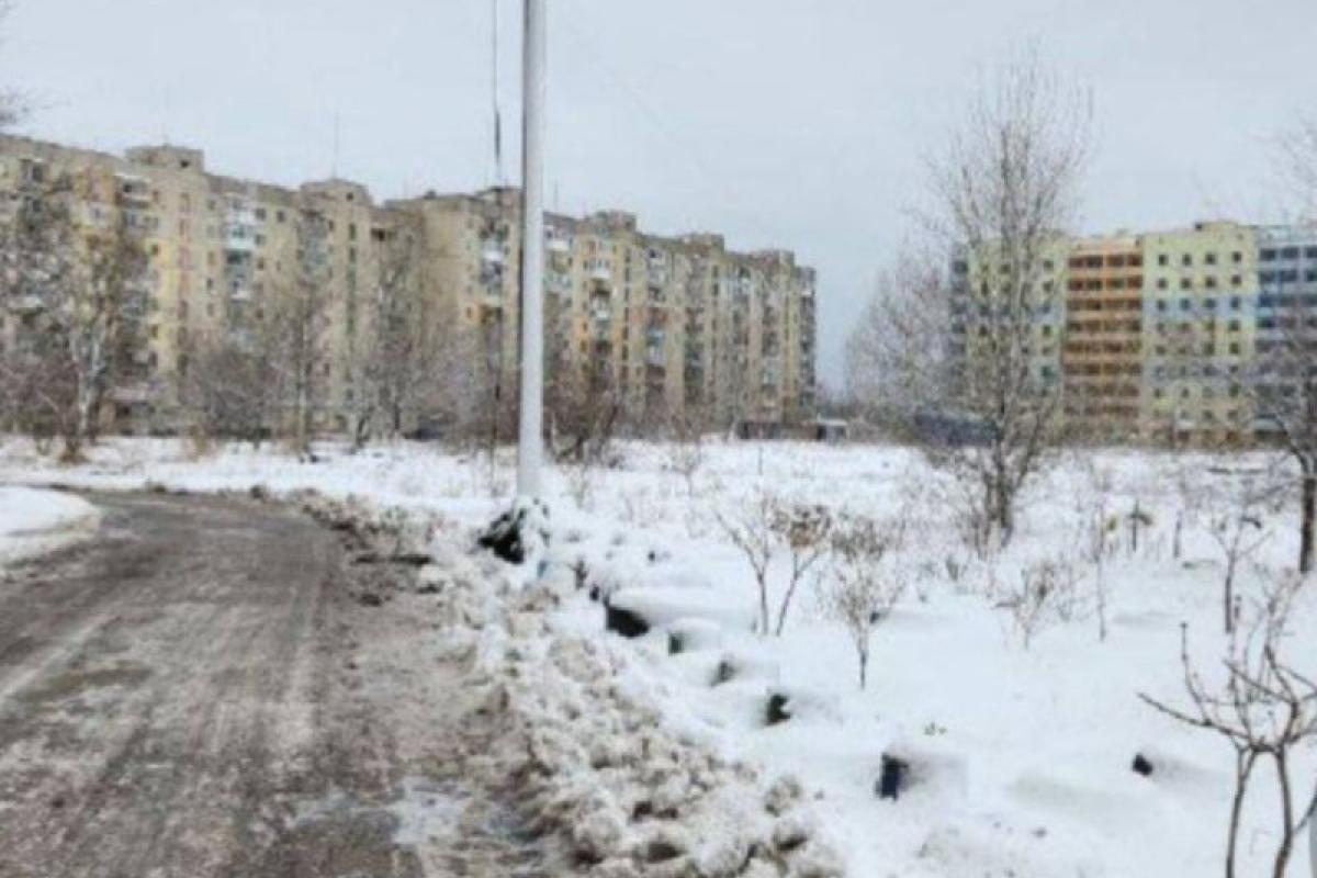 Вскрытые квартиры и кладбище автомобилей: в сети показали на видео оккупированное Рубежное