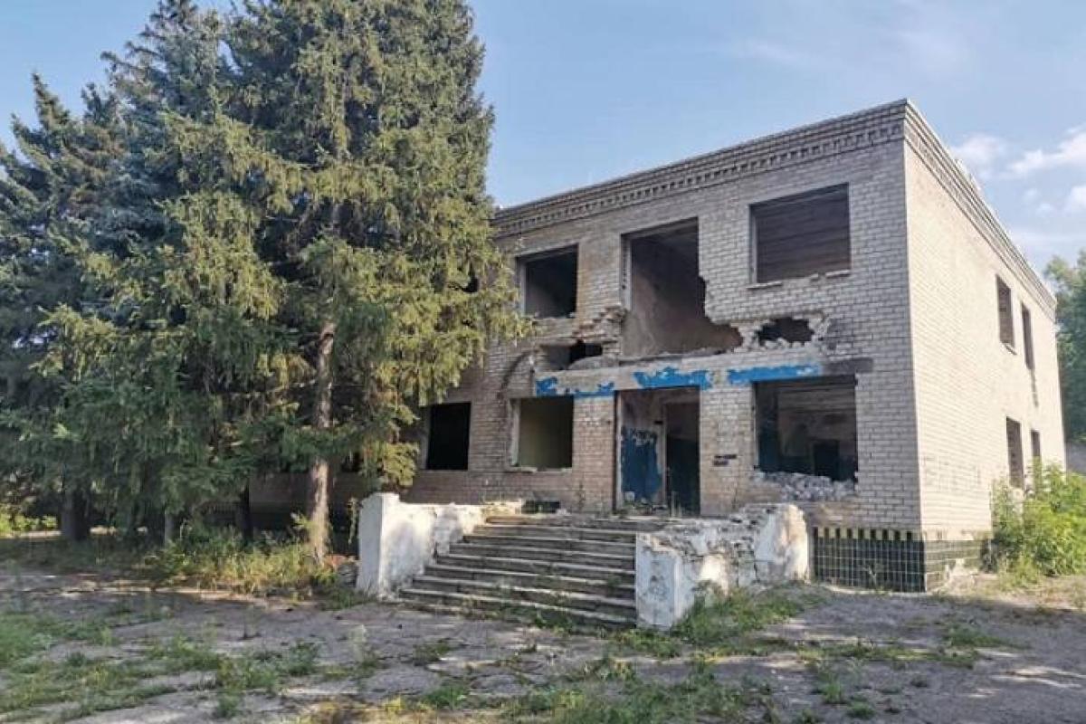 Процвітає "адміністрація", але не міста: Жителі Привілля та Новодружеська підготували "послання" Путіну