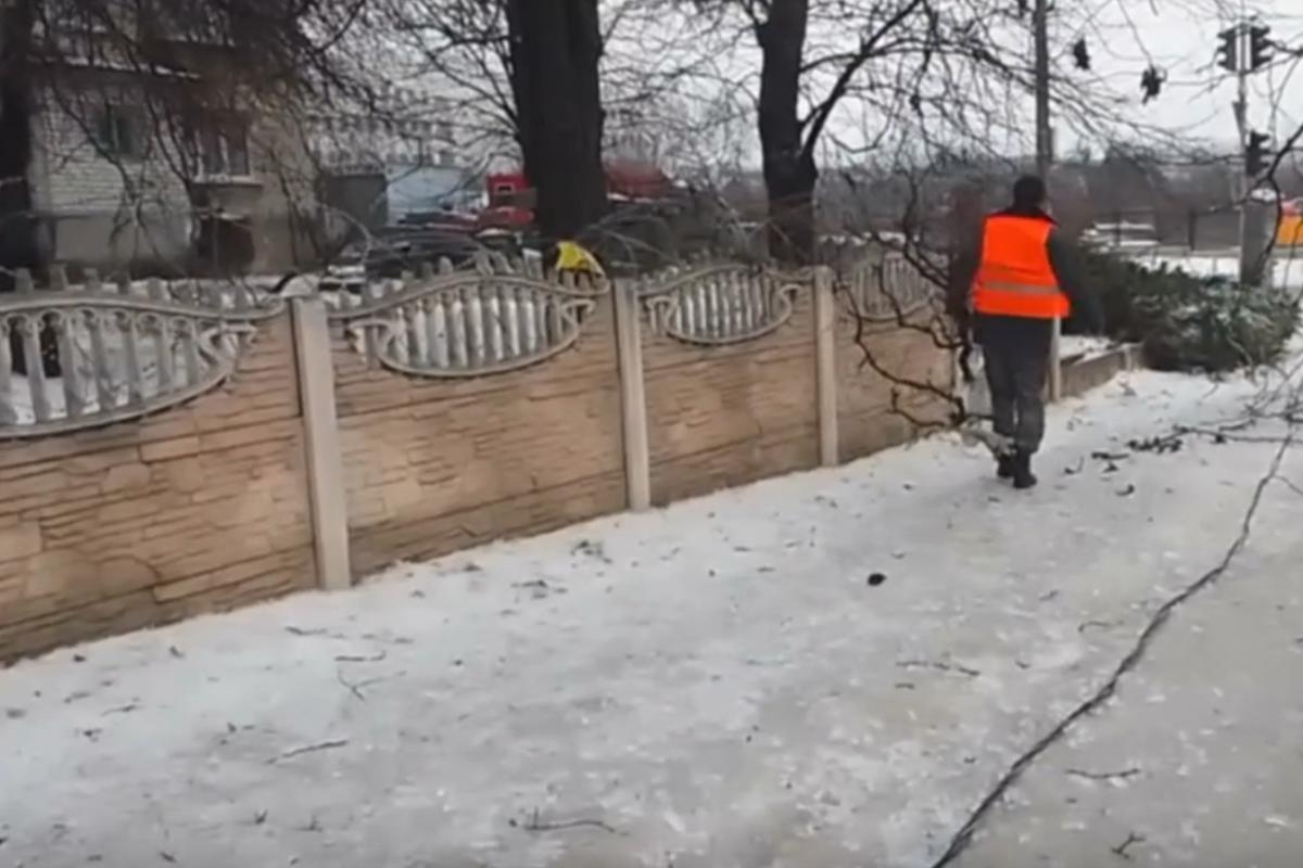 "Все по-старому: очень громко еще и гололед": Обстановка в Лисичанске от очевидцев