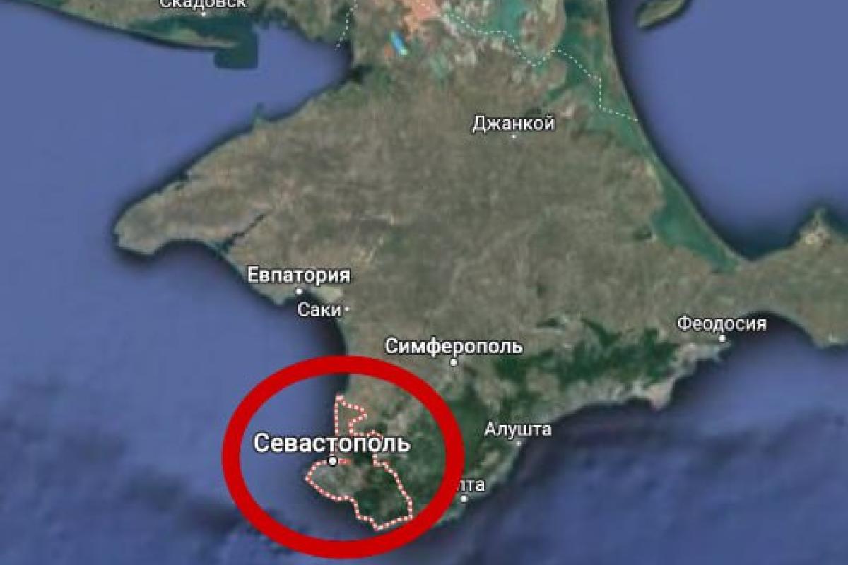 "Зніміть гроші та залиште місто": У Севастополі з'явилися повідомлення про заплановані удари - фото