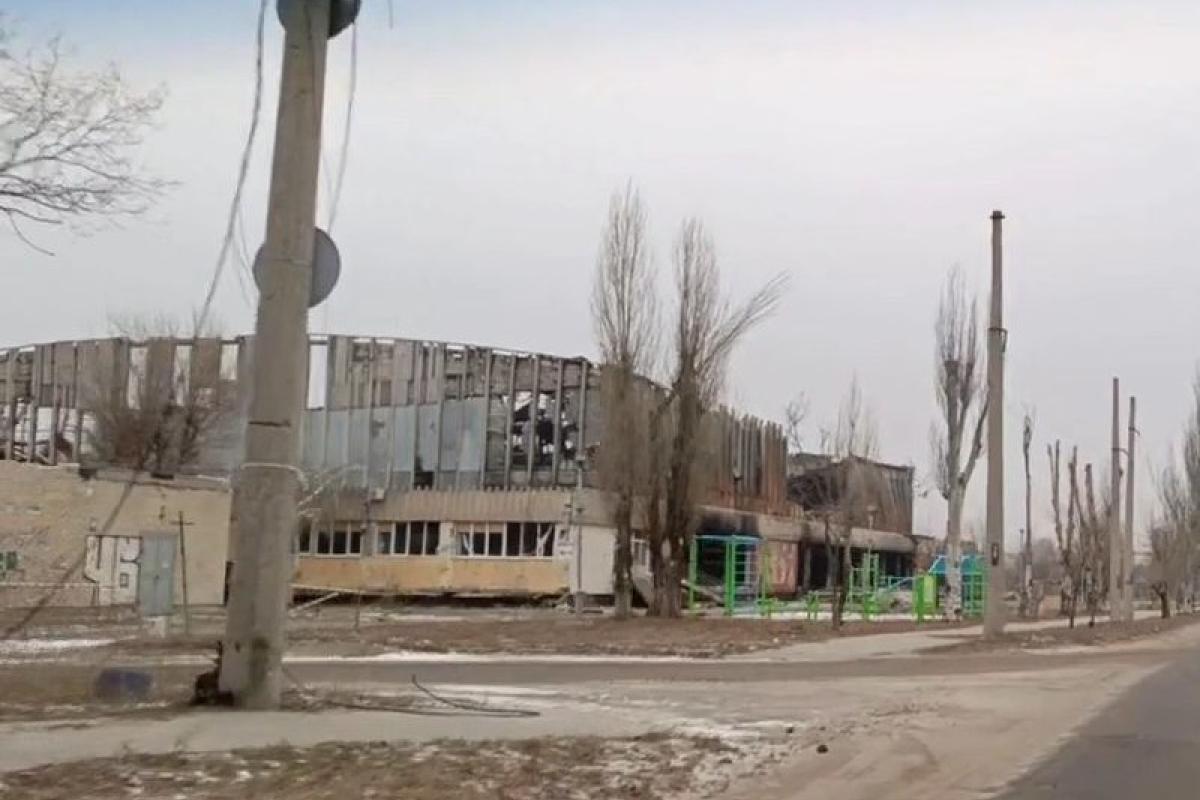 В сети показали руины Ледового дворца спорта в оккупированном Северодонецке - видео В сети показали руины Ледового дворца спорта в оккупированном Северодонецке - видео