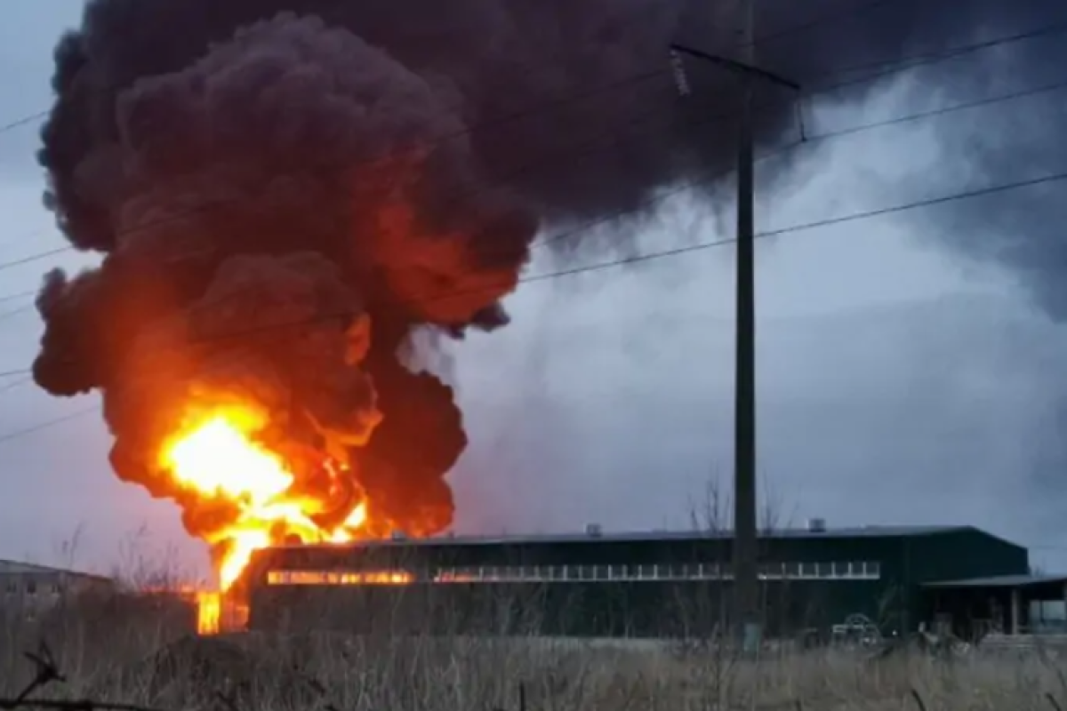Кремль запровадив заборону на експорт бензину: у розвідці назвали причину Кремль запровадив заборону на експорт бензину: у розвідці назвали причину