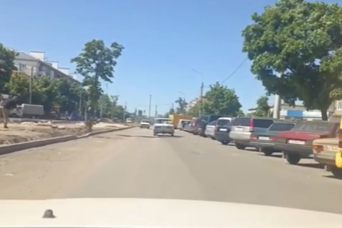В сети показали на видео центральный рынок в оккупированном Северодонецке В сети показали на видео центральный рынок в оккупированном Северодонецке