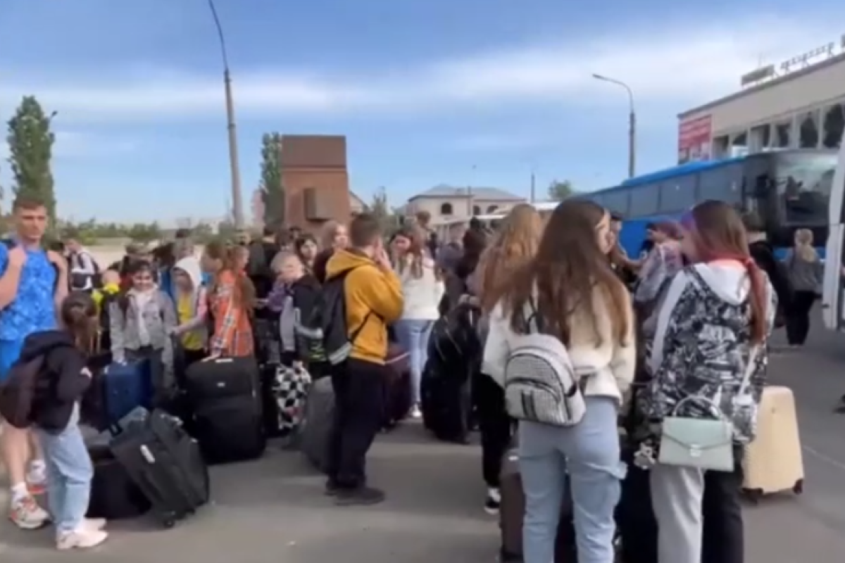 Одних отправили на отдых, других на реабилитацию: Оккупанты "распределили" детей Лисичанска, Северодонецка, Рубежного Одних отправили на отдых, других на реабилитацию: Оккупанты "распределили" детей Лисичанска, Северодонецка, Рубежного