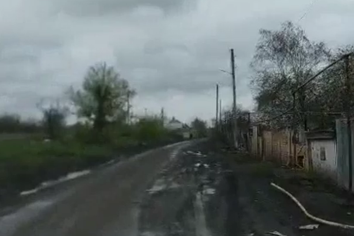 Все розбито, нічого не вціліло: У мережі на відео показали село Шипилівка поблизу Лисичанська Все розбито, нічого не вціліло: У мережі на відео показали село Шипилівка поблизу Лисичанська