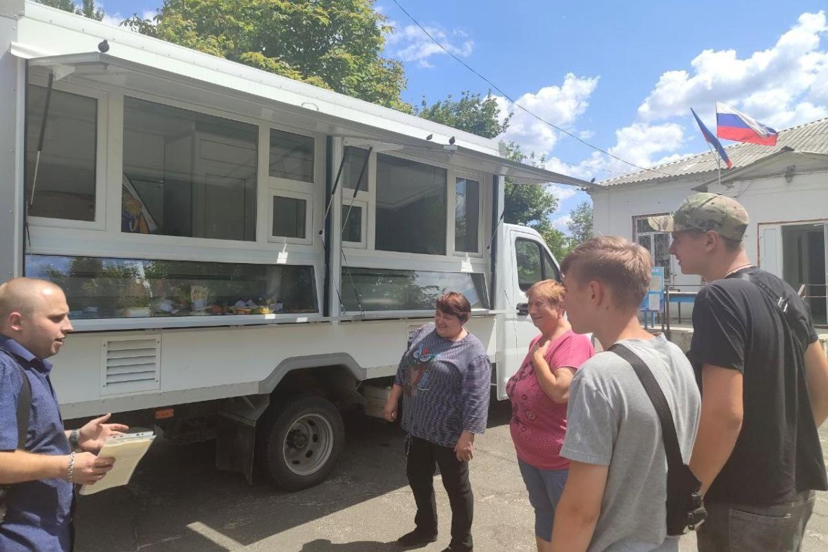 В Северодонецке появилась автолавка: оккупанты хвастаются, жители иронизируют В Северодонецке появилась автолавка: оккупанты хвастаются, жители иронизируют