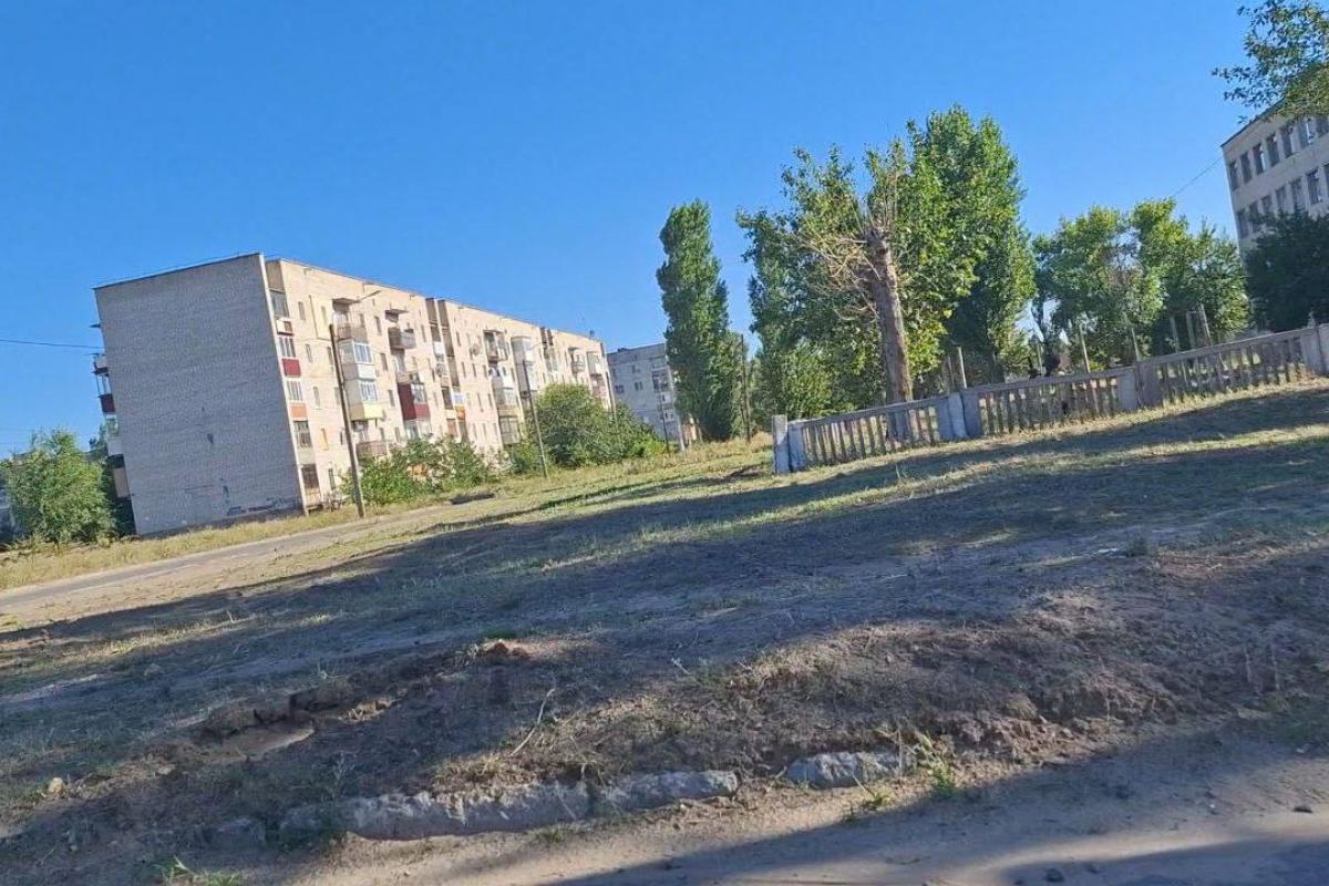 Дим, сморід та нові списки "безгоспного" майна: ситуація в окупованому Рубіжному Дим, сморід та нові списки "безгоспного" майна: ситуація в окупованому Рубіжному