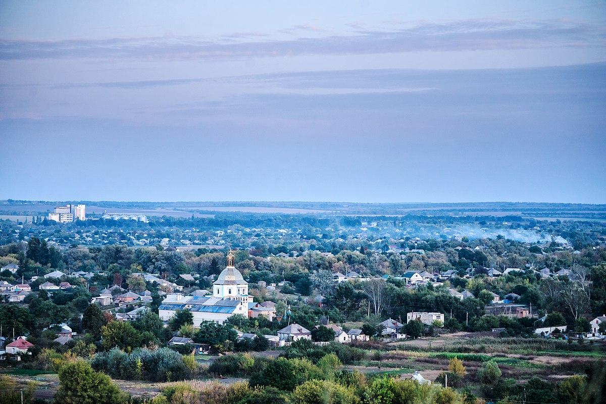 Окупанти скаржаться, що дрон ЗСУ атакував мікроавтобус у Сватовому на Луганщині: фото Окупанти скаржаться, що дрон ЗСУ атакував мікроавтобус у Сватовому на Луганщині: фото