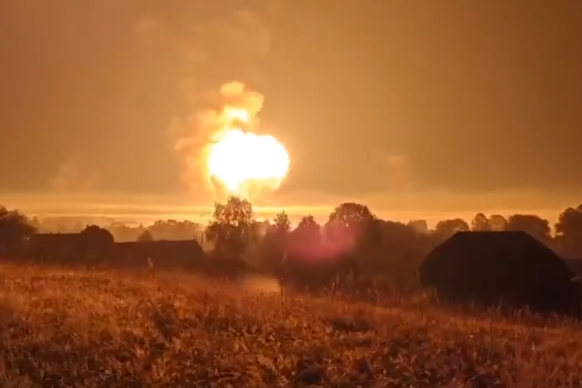 Удар по складу в Торопце: Россия потеряла боеприпасы на 2-3 месяца, - разведка Удар по складу в Торопце: Россия потеряла боеприпасы на 2-3 месяца, - разведка