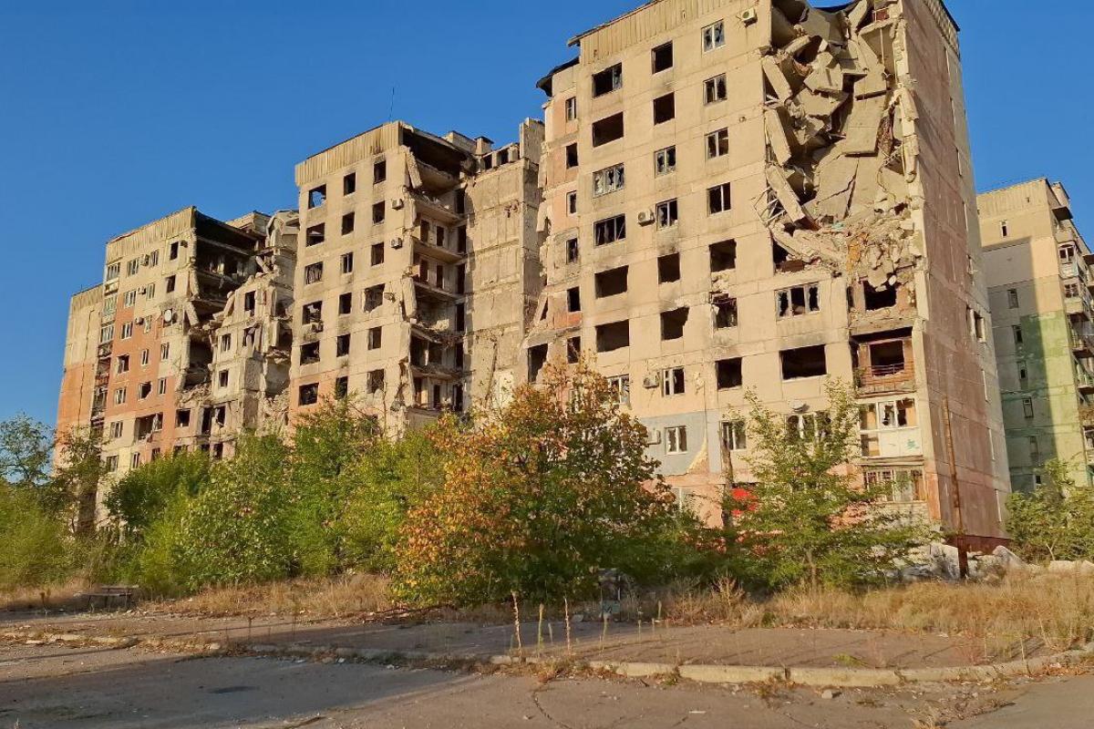 "Яблоку негде упасть": В сети показали на видео центральный рынок Северскодонецка "Яблоку негде упасть": В сети показали на видео центральный рынок Северскодонецка