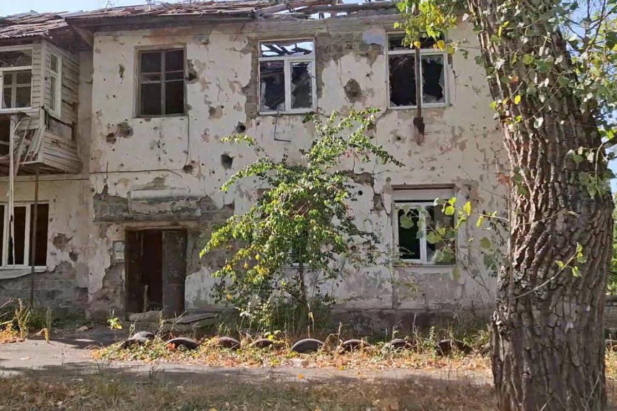 Маскировка "восстановления": как оккупанты "ремонтируют" Северскодонецк Маскировка "восстановления": как оккупанты "ремонтируют" Северскодонецк