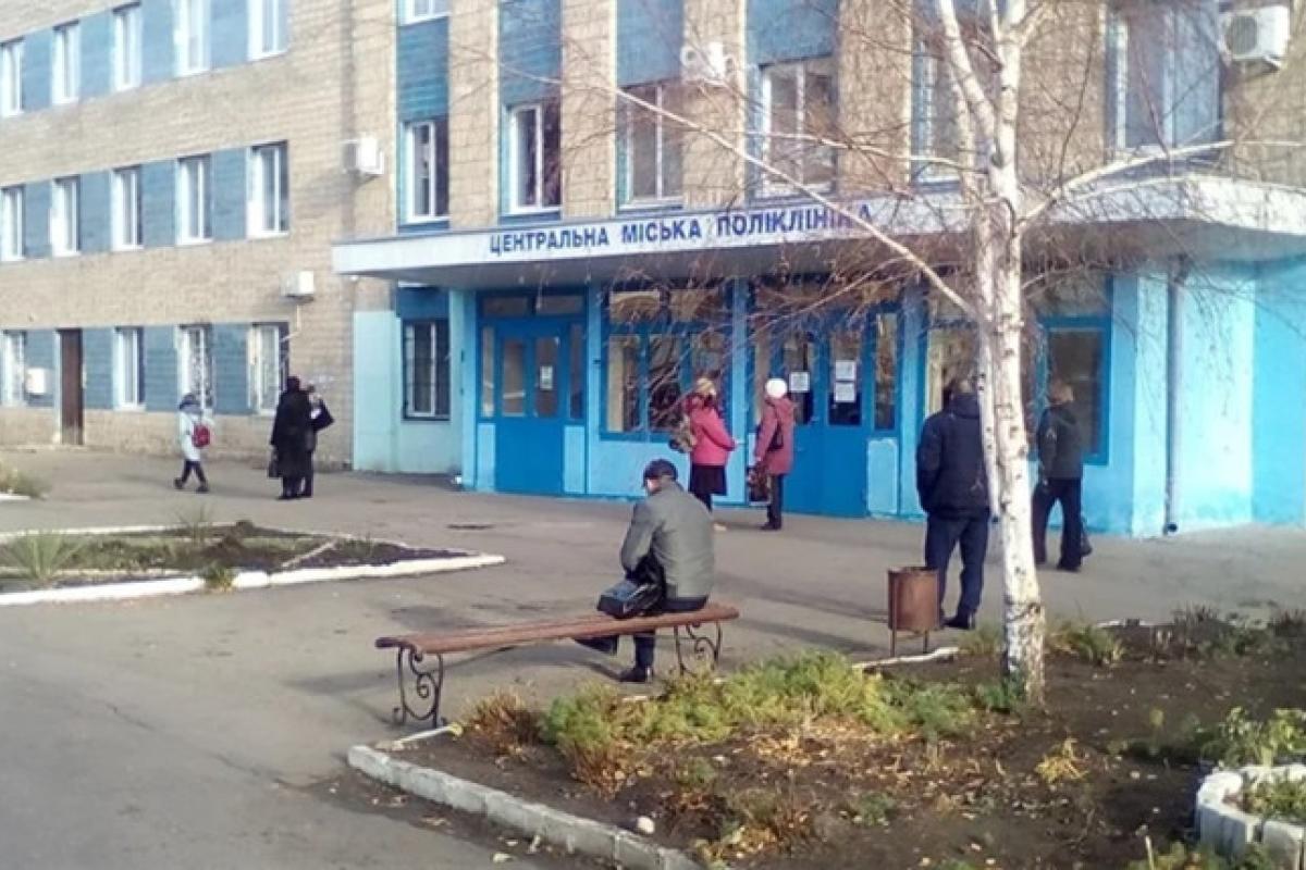 "Піддослідні кролики": у мережі відреагували на вакцинацію в окупованому Лисичанську "Піддослідні кролики": у мережі відреагували на вакцинацію в окупованому Лисичанську
