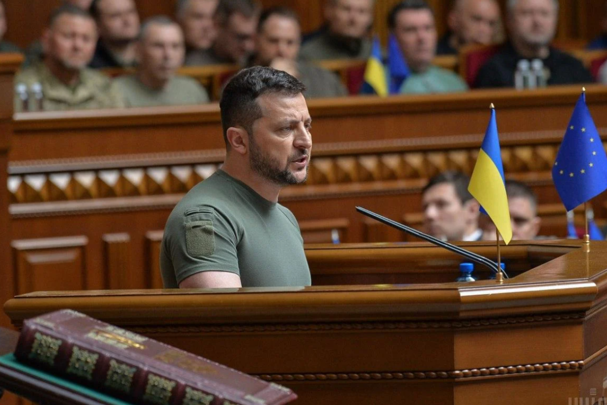 Зеленський представив у Раді "план перемоги": основні тези Зеленський представив у Раді "план перемоги": основні тези