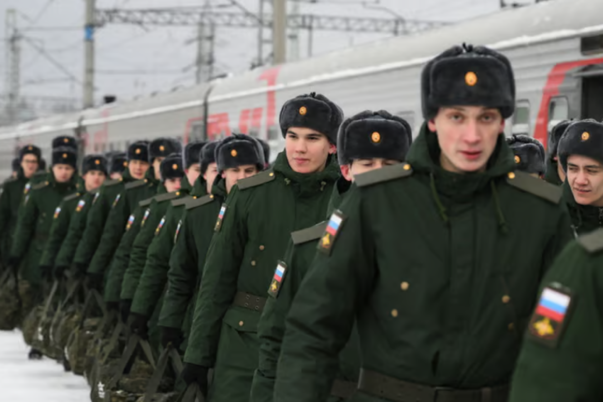 Путин попал в экономическую ловушку подняв процентные ставки до рекордных 21% - The Economist Путин попал в экономическую ловушку подняв процентные ставки до рекордных 21% - The Economist