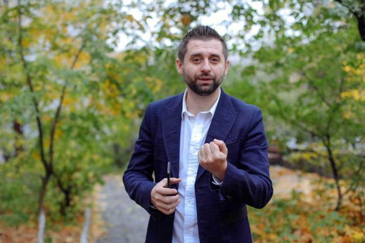 "Денег на восстановление Донбасса нет" - Давид Арахамия "Денег на восстановление Донбасса нет" - Давид Арахамия
