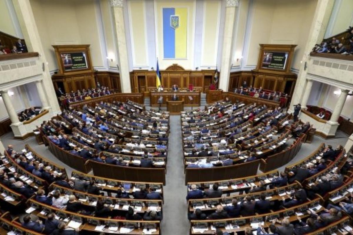 Даже не 50%: опрос показал, насколько украинцы довольны властью