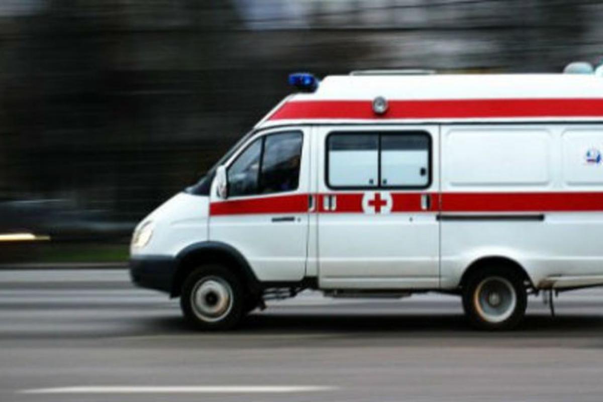 В Николаеве металлическая конструкция упала на людей во время городского мероприятия В Николаеве металлическая конструкция упала на людей во время городского мероприятия