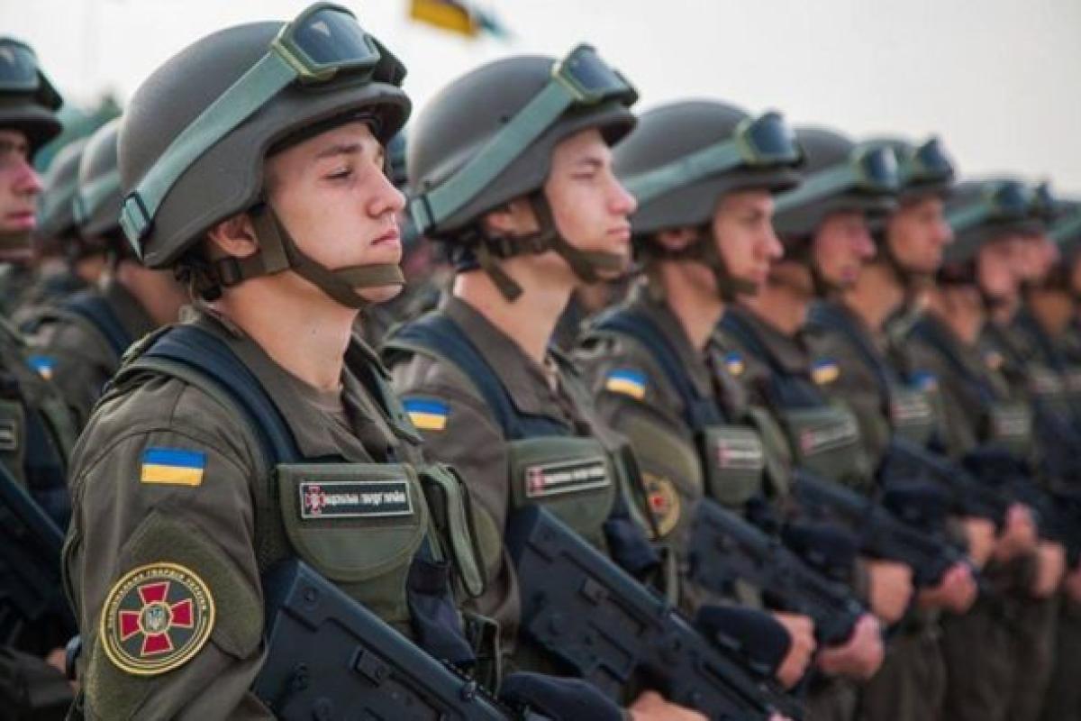 Служба в армии или тюрьма: что грозит украинцам, уклоняющимся от армии