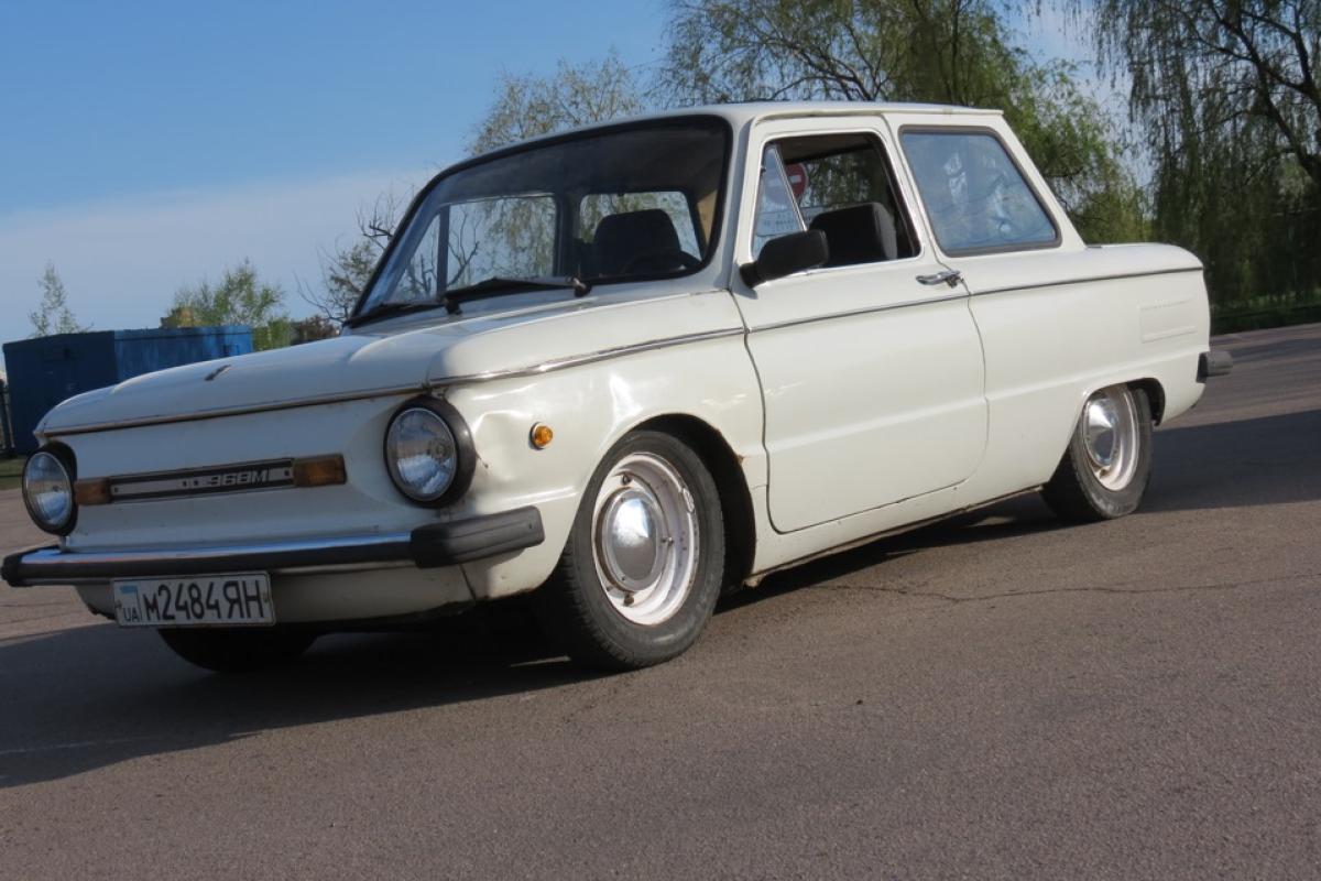 Запорожский автозавод "отдыхает": украинец превратил ЗАЗ-968 в роскошного спортивного монстра (фото) Запорожский автозавод "отдыхает": украинец превратил ЗАЗ-968 в роскошного спортивного монстра (фото)