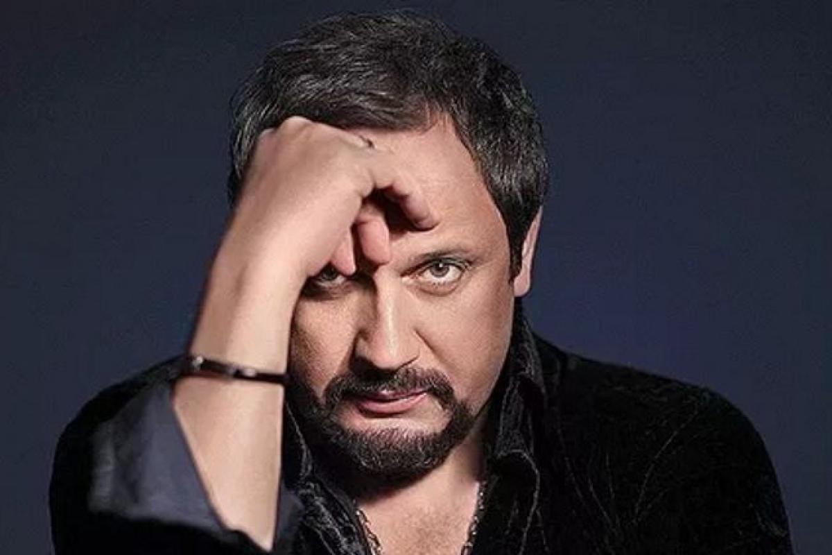 Лицо перекосило, рот еле открывается: Стас Михайлов угробил себя пластической операцией (видео)