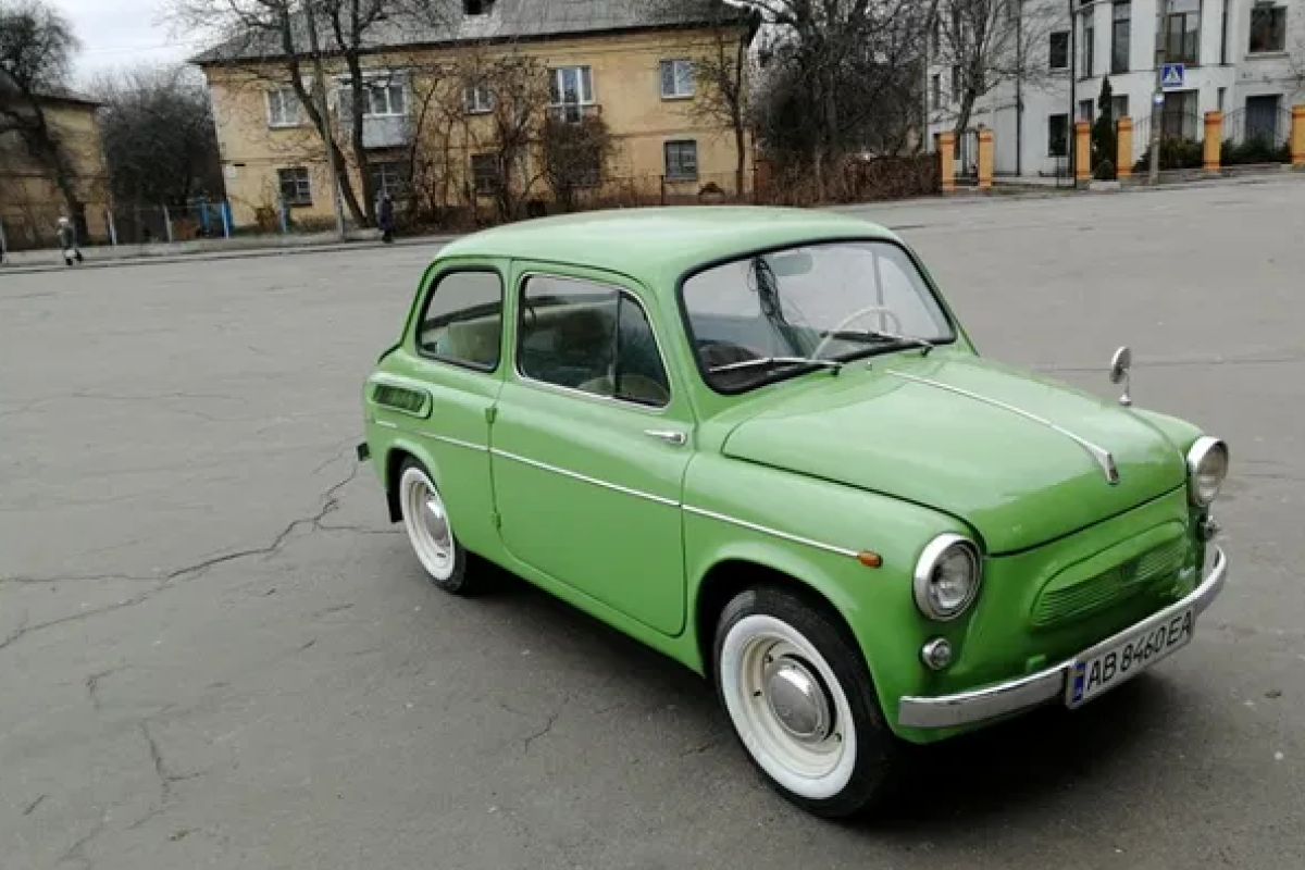 Запорожский автозавод в цене: в Украине обновленный "горбатый" ЗАЗ оценили в 10 тысяч долларов (фото) Запорожский автозавод в цене: в Украине обновленный "горбатый" ЗАЗ оценили в 10 тысяч долларов (фото)
