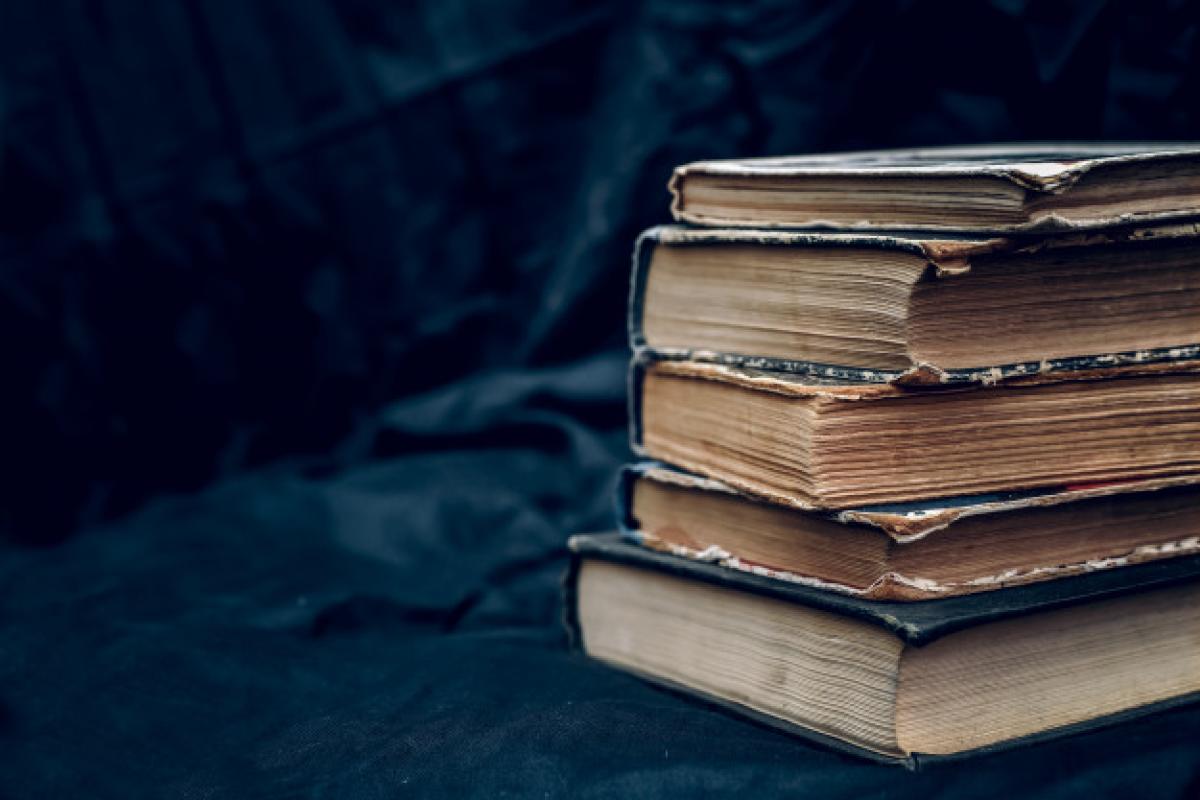 "Вычистить библиотеки": в Украине могут изъять все советские книги из библиотек "Вычистить библиотеки": в Украине могут изъять все советские книги из библиотек