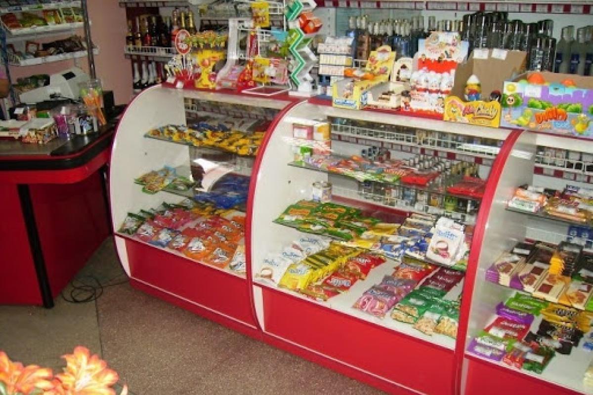 А потом кто-то съест: как выглядит антисанитария в украинском магазине (видео)