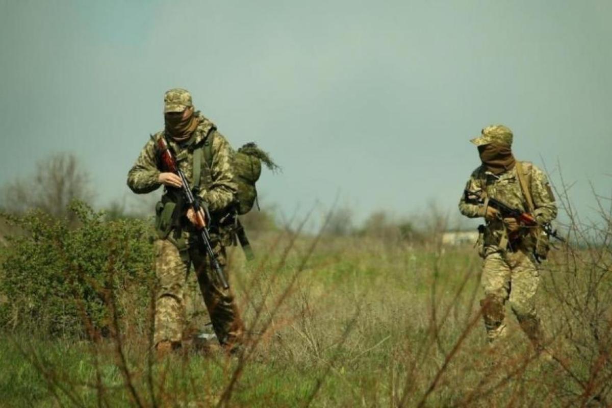 Обстрел на Донбассе: погиб один боец ВСУ, еще один - получил боевую травму Обстрел на Донбассе: погиб один боец ВСУ, еще один - получил боевую травму