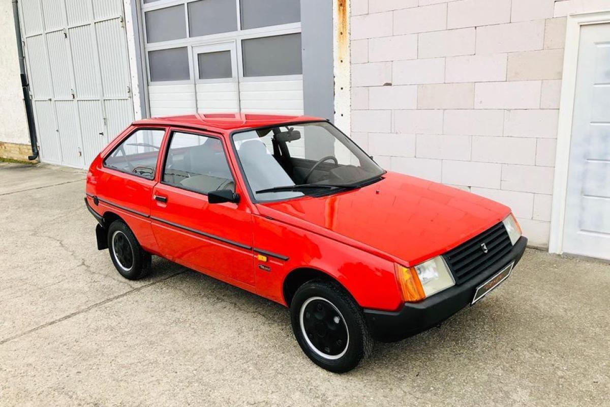 Запорожский автозавод создавал "Таврию", похожую на космический корабль (фото) Запорожский автозавод создавал "Таврию", похожую на космический корабль (фото)
