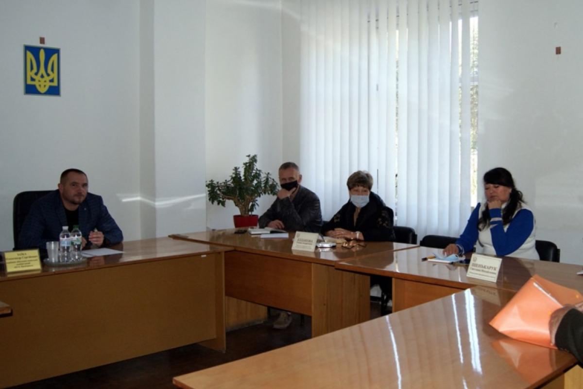 Глава ВЦА Лисичанська провів особистий прийом громадян: які питання обговорювалися Глава ВЦА Лисичанська провів особистий прийом громадян: які питання обговорювалися