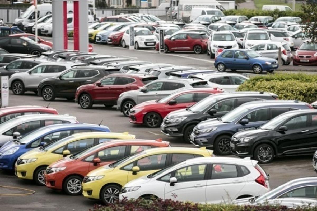 Названо країни, з яких Україна найчастіше ввозить авто та до яких експортує Названо країни, з яких Україна найчастіше ввозить авто та до яких експортує