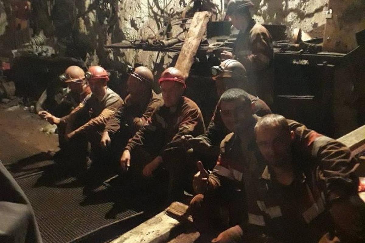 В Кривом Роге десятый день длится подземная забастовка шахтеров В Кривом Роге десятый день длится подземная забастовка шахтеров
