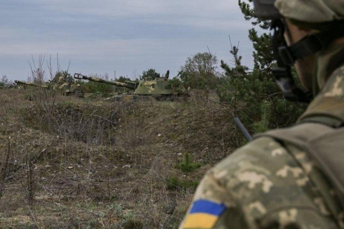 Ситуація на Донбасі: противник знову застосував зброю