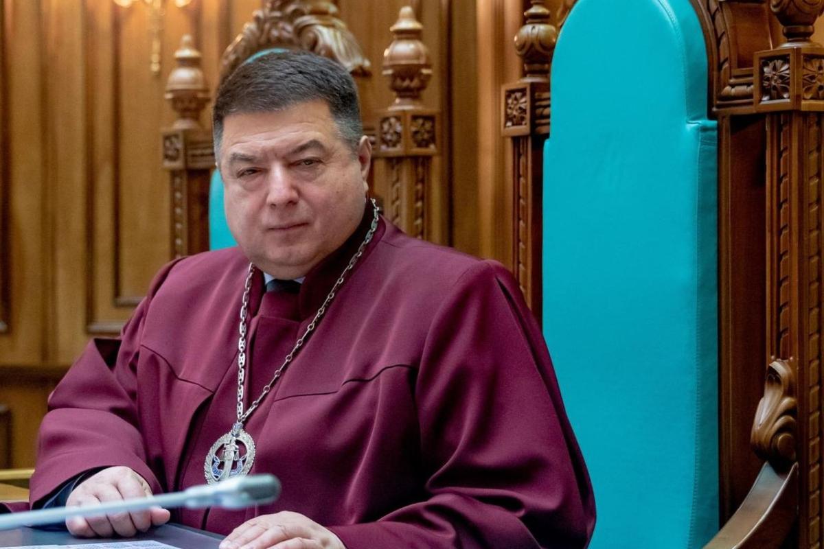 Глава КСУ, подозреваемый в госизмене, не явился на допрос в ГБР Глава КСУ, подозреваемый в госизмене, не явился на допрос в ГБР