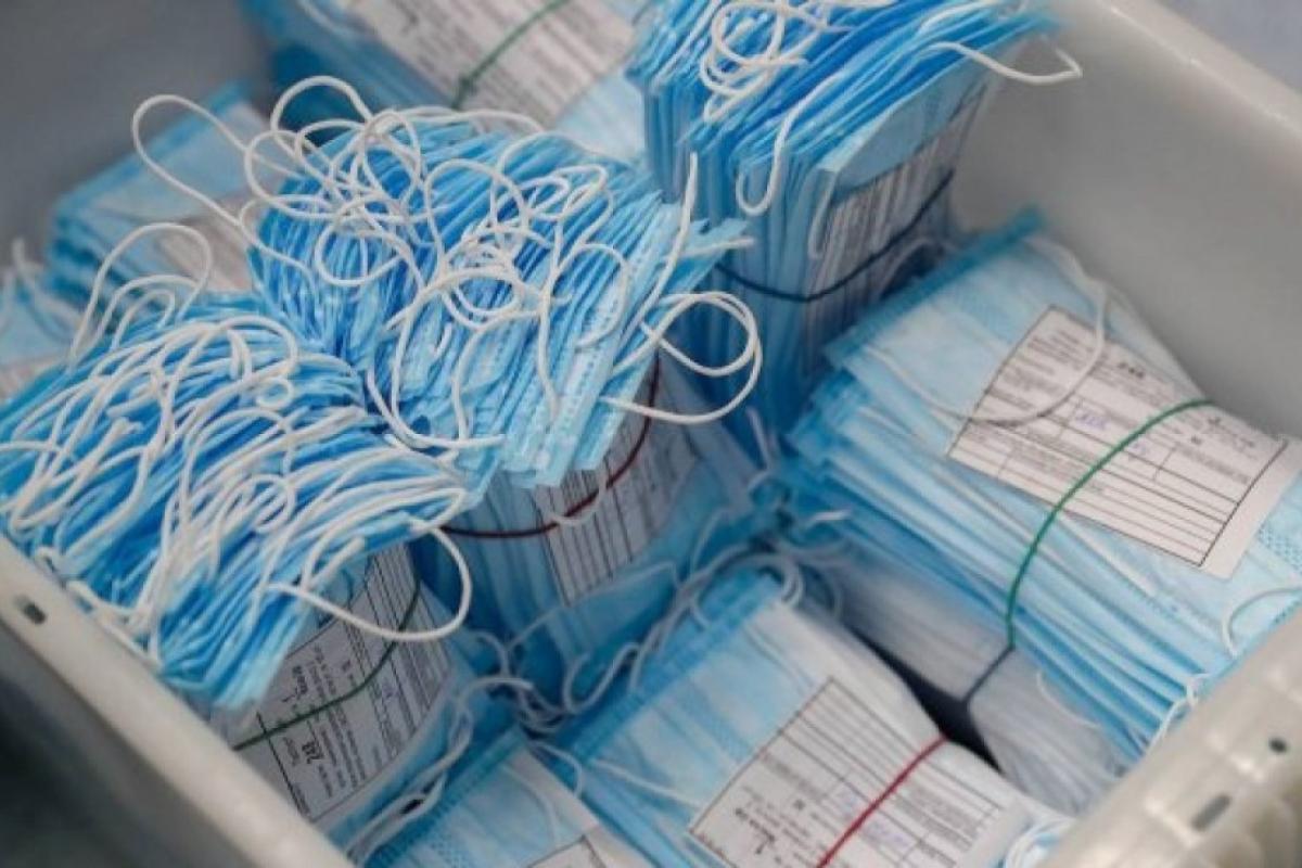 З завтрашнього дня українців почнуть штрафувати за відсутність масок З завтрашнього дня українців почнуть штрафувати за відсутність масок