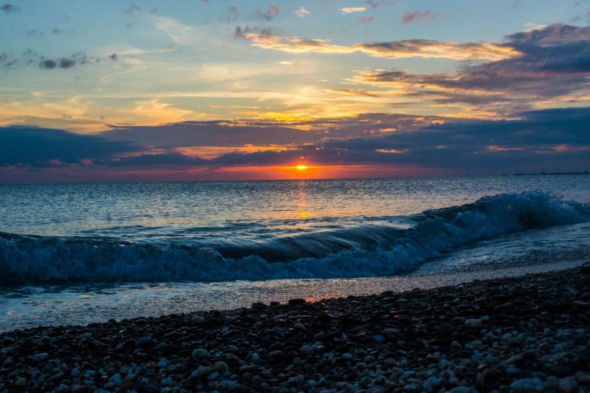 У Чорному морі "закипіла" вода (фото) У Чорному морі "закипіла" вода (фото)