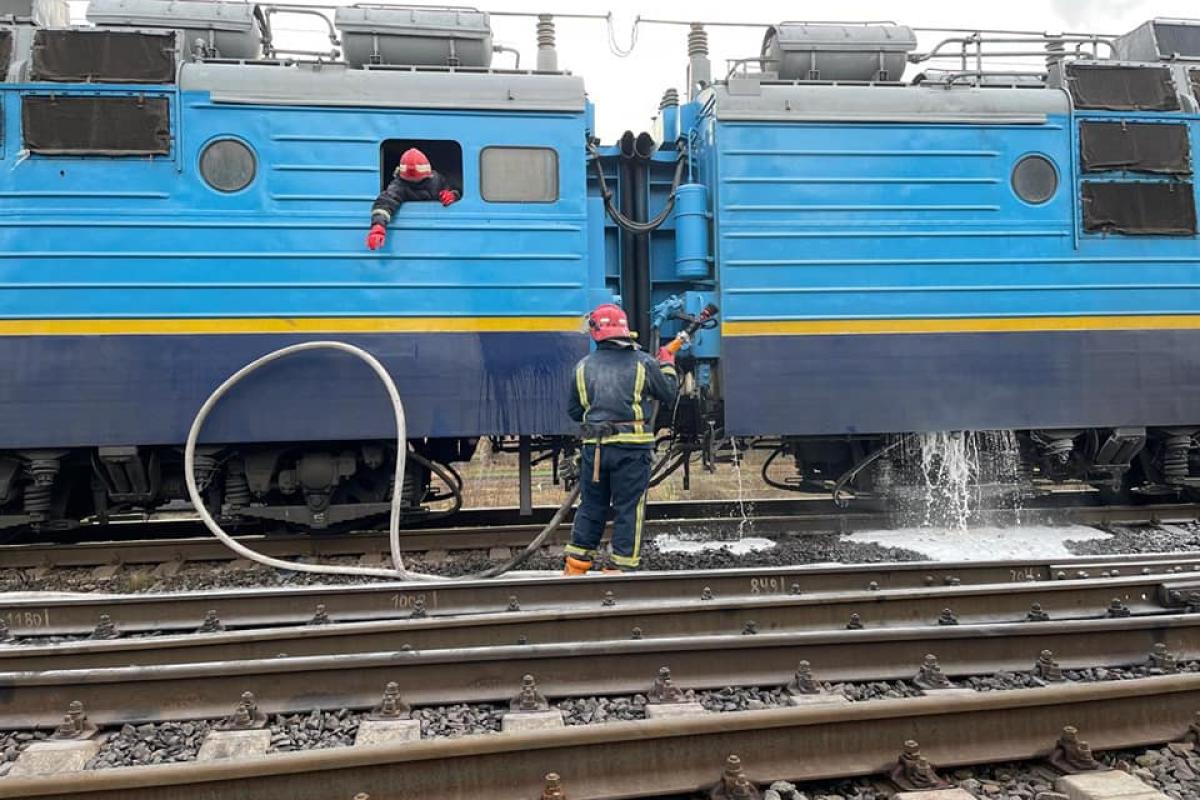 Під Рівним на ходу загорівся потяг з пасажирами Під Рівним на ходу загорівся потяг з пасажирами
