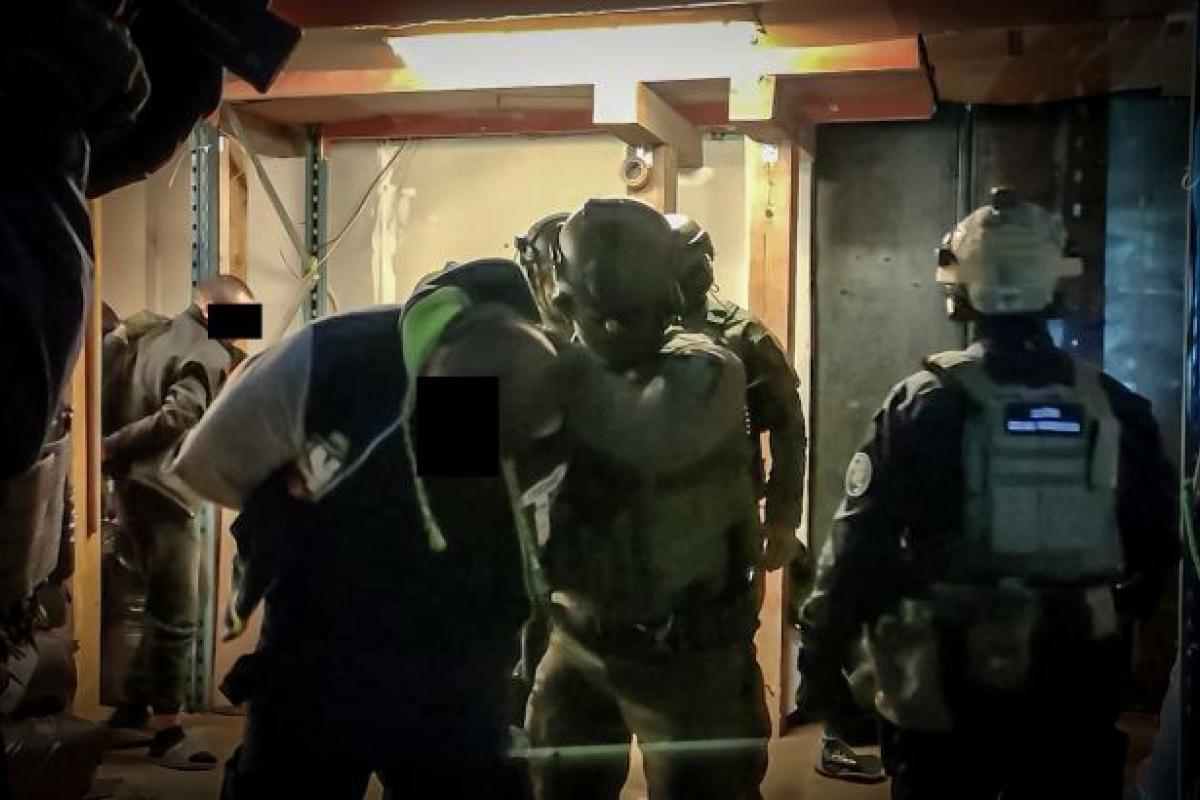 У Польщі "накрили" підпільну фабрику, на якій працювали українці У Польщі "накрили" підпільну фабрику, на якій працювали українці