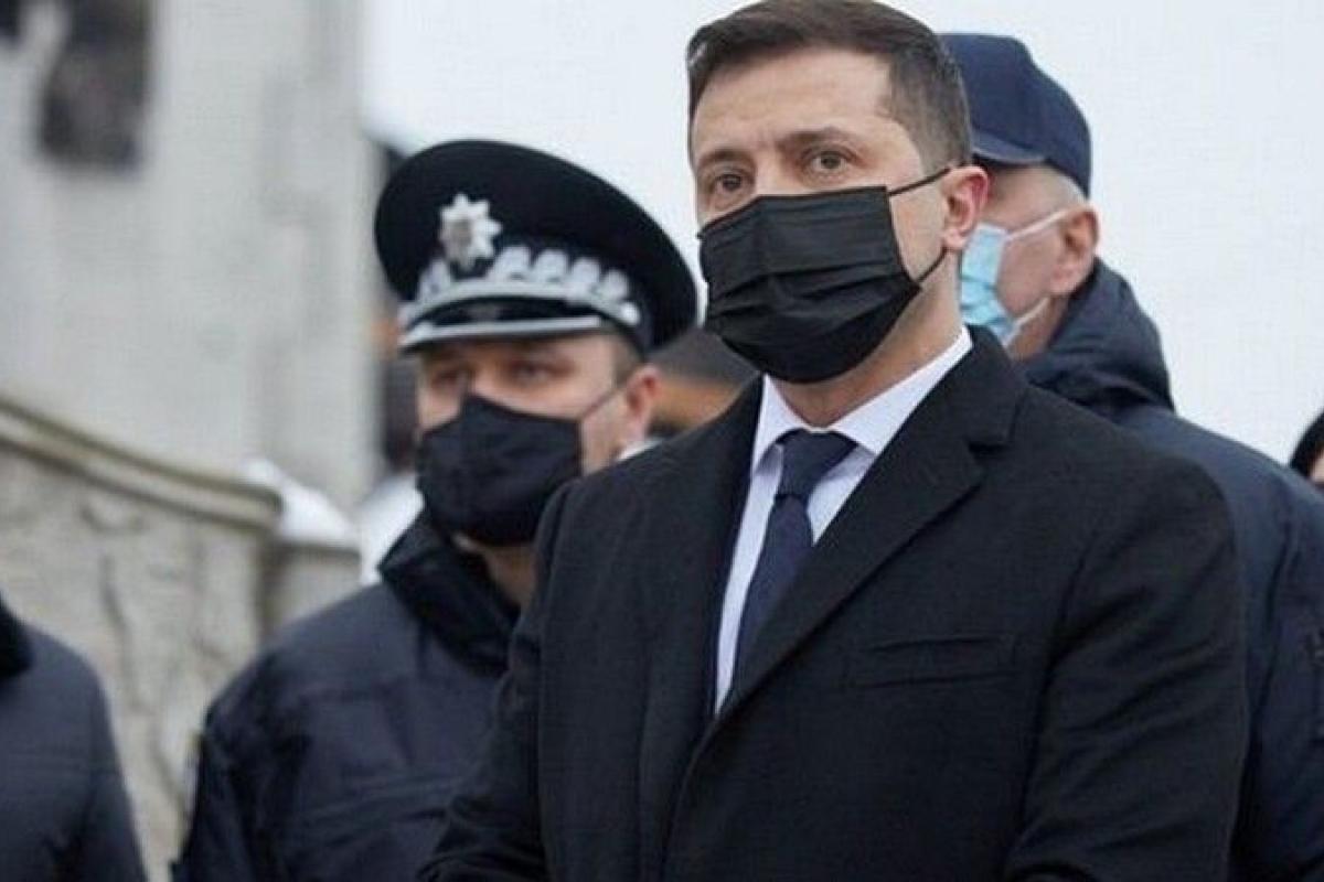 Зеленський оголосив державний траур через пожежу в харківському будинку престарілих Зеленський оголосив державний траур через пожежу в харківському будинку престарілих