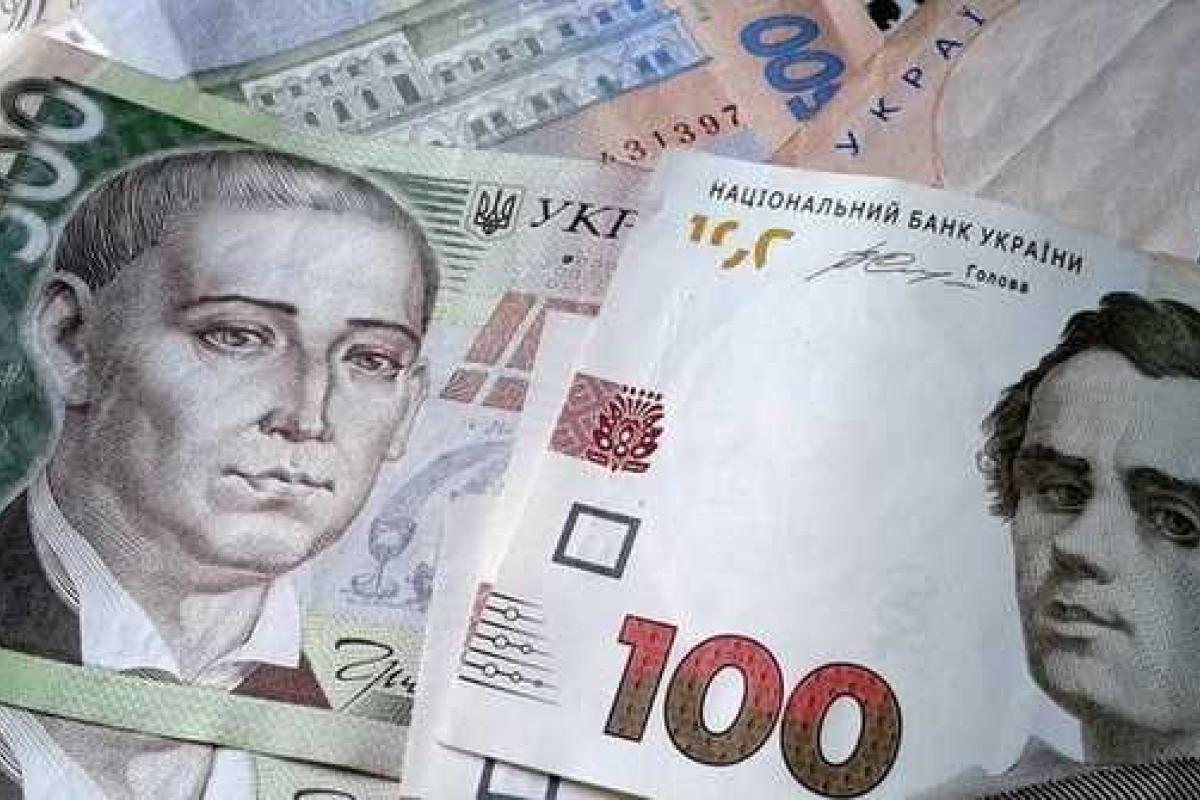 Житель Луганщини примудрився розплатитися в магазині сувенірними грошима