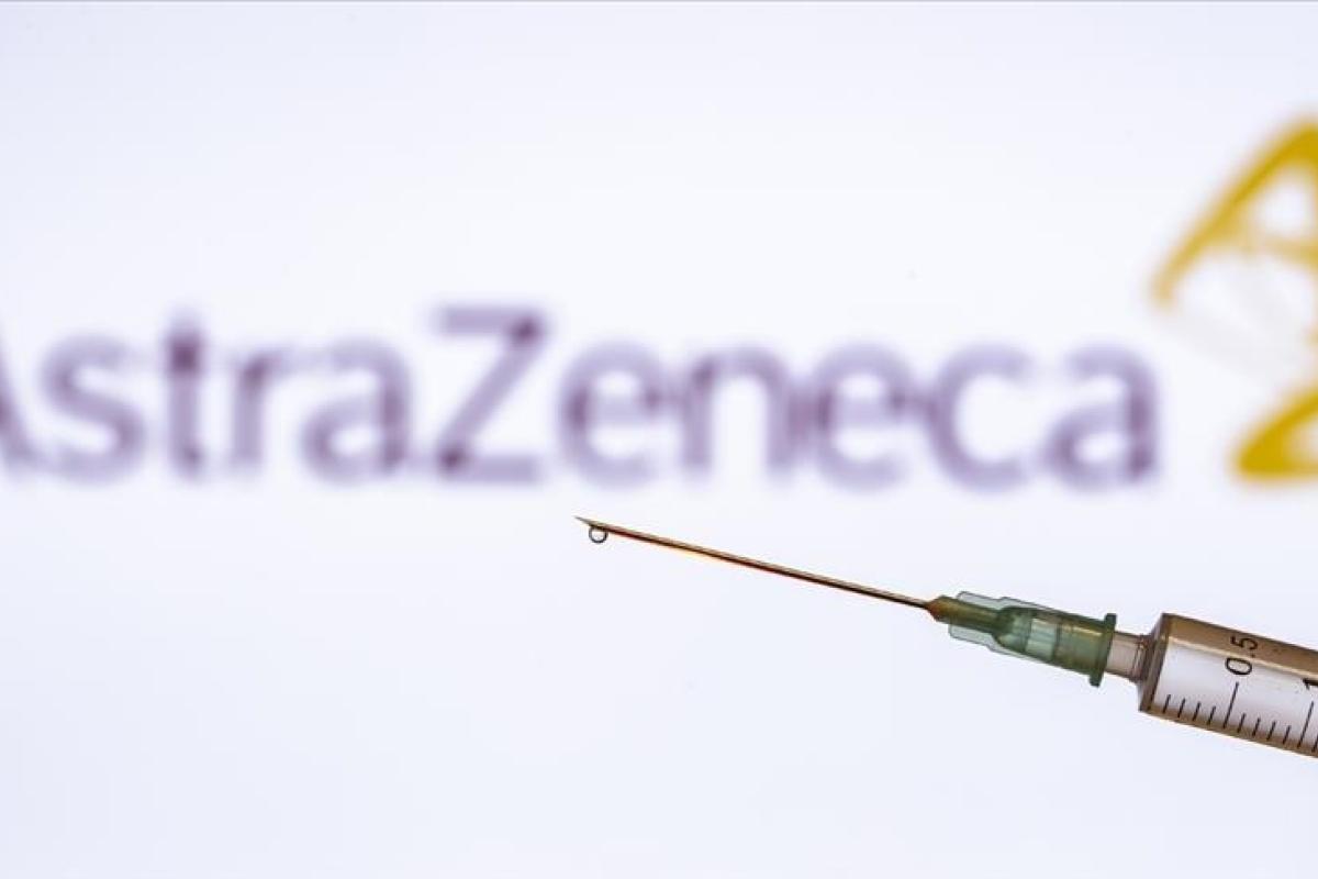 Болгарія вирішила призупинити використання вакцини AstraZeneca Болгарія вирішила призупинити використання вакцини AstraZeneca