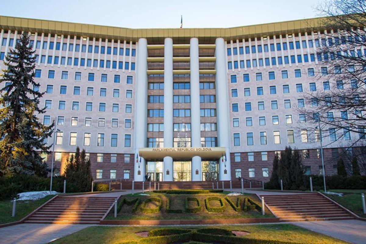 Президент Молдови розпустила парламент та призначила дострокові вибори